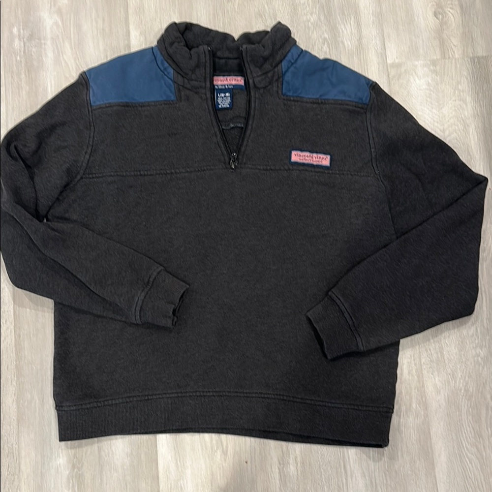 Vineyard Vines Half Zip Sweatshirt size Large (16-18)